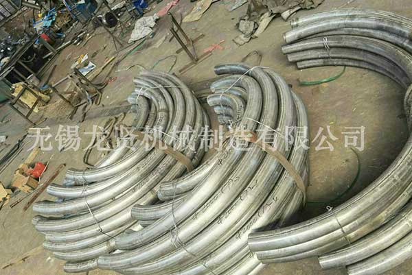 不銹鋼半管在化工行業(yè)有啥用途？