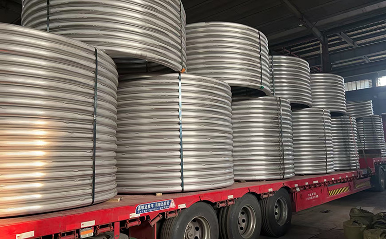 工業(yè)設(shè)備中半圓管的用途